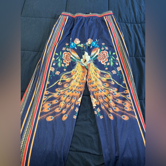 Medium two piece peacock outfit - Picture 7 of 8